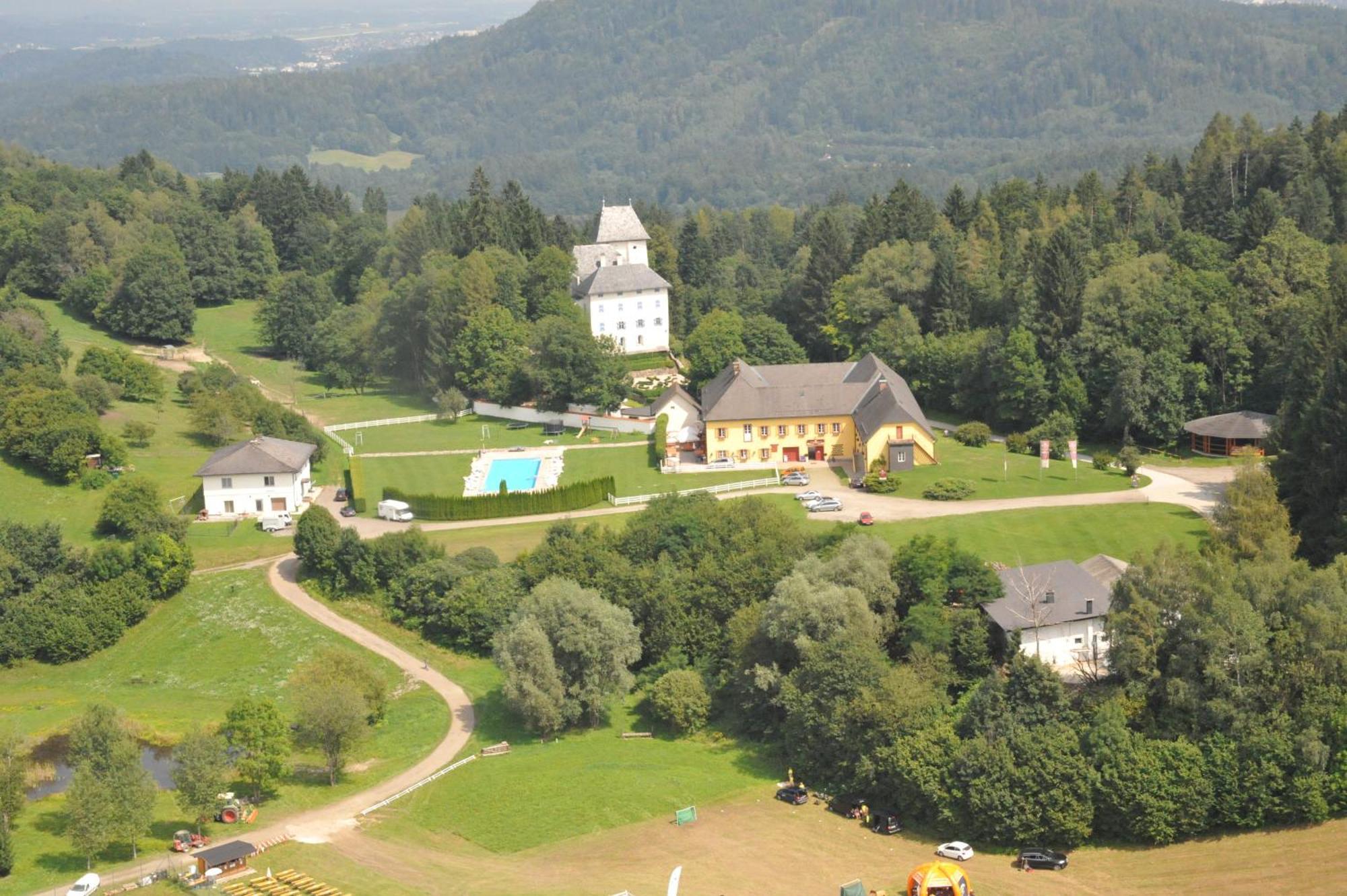 Gut Drasing Hotell Krumpendorf Exteriör bild