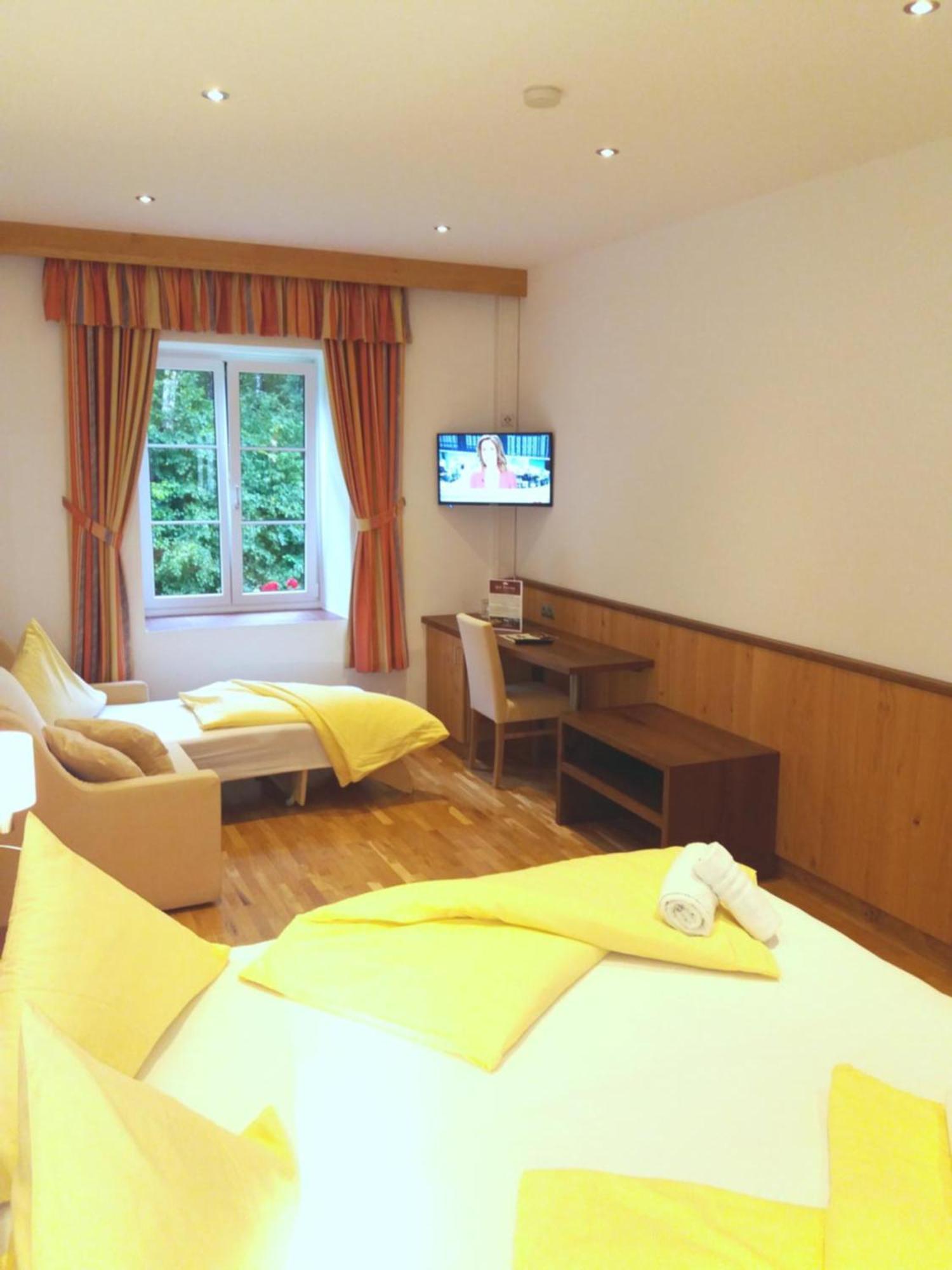 Gut Drasing Hotell Krumpendorf Exteriör bild