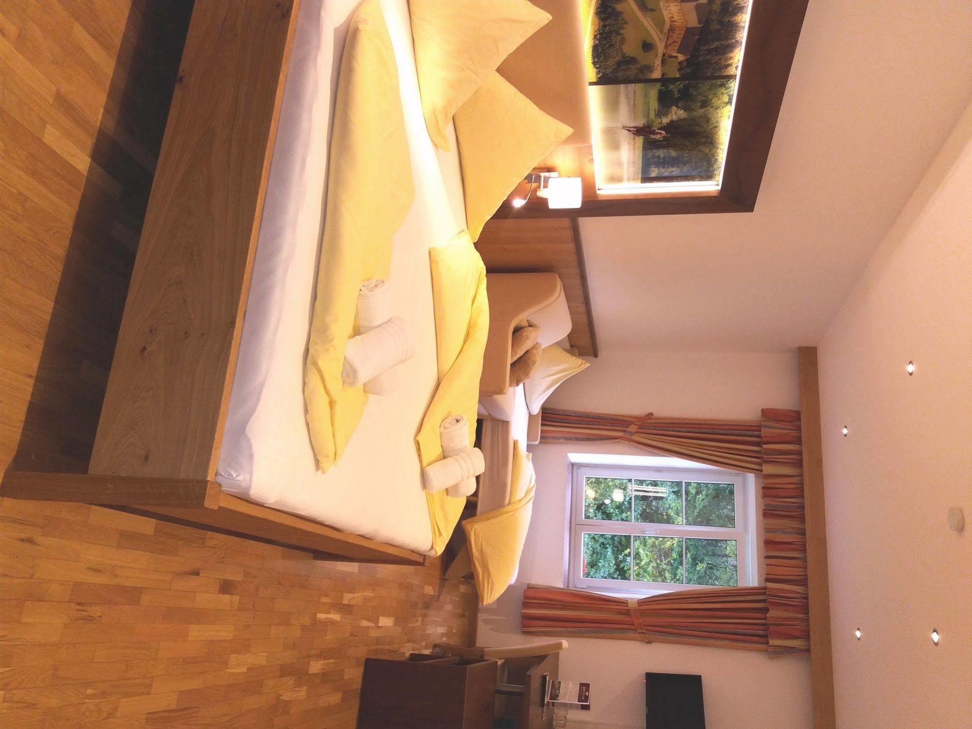 Gut Drasing Hotell Krumpendorf Exteriör bild