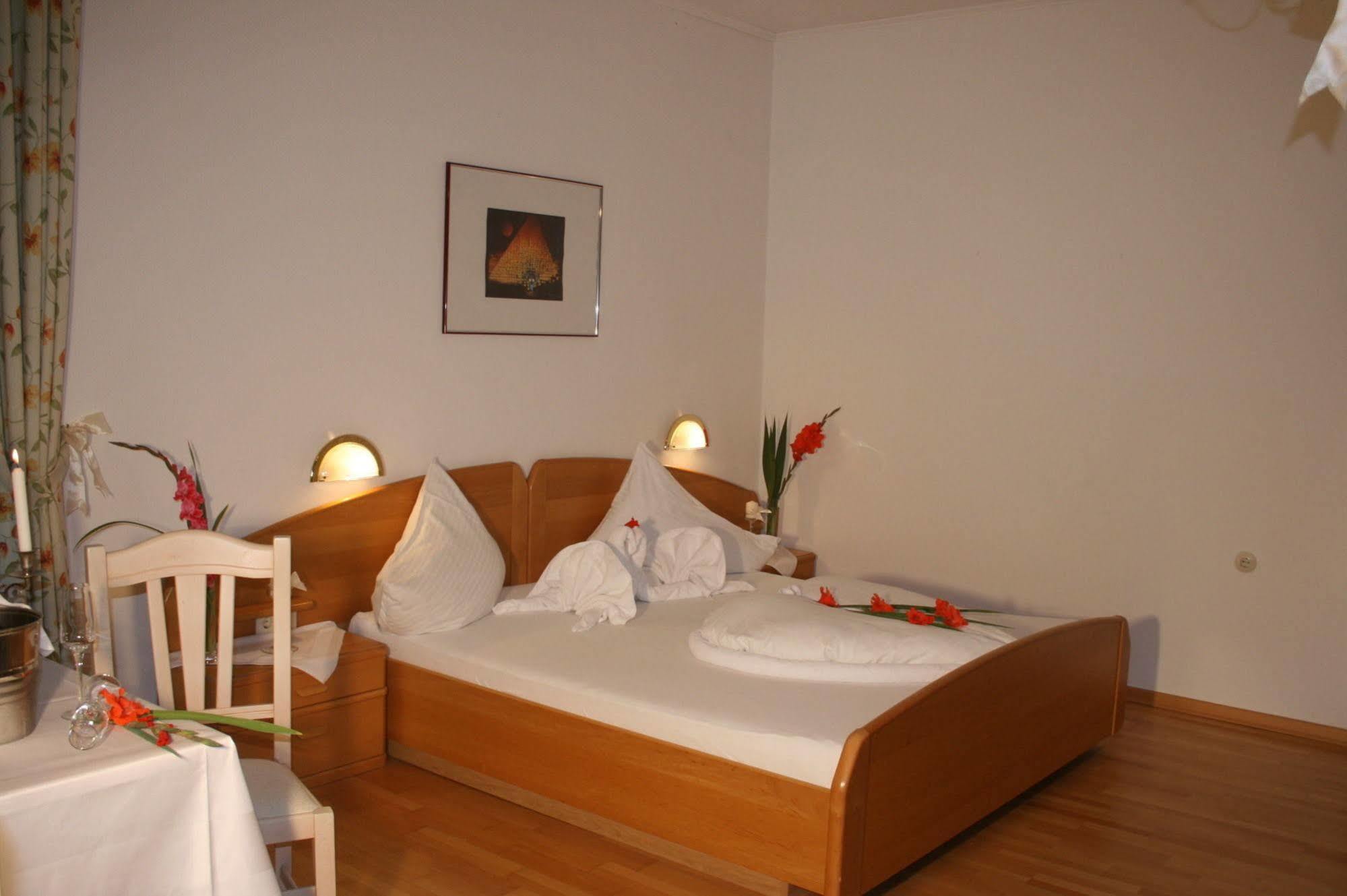 Gut Drasing Hotell Krumpendorf Exteriör bild