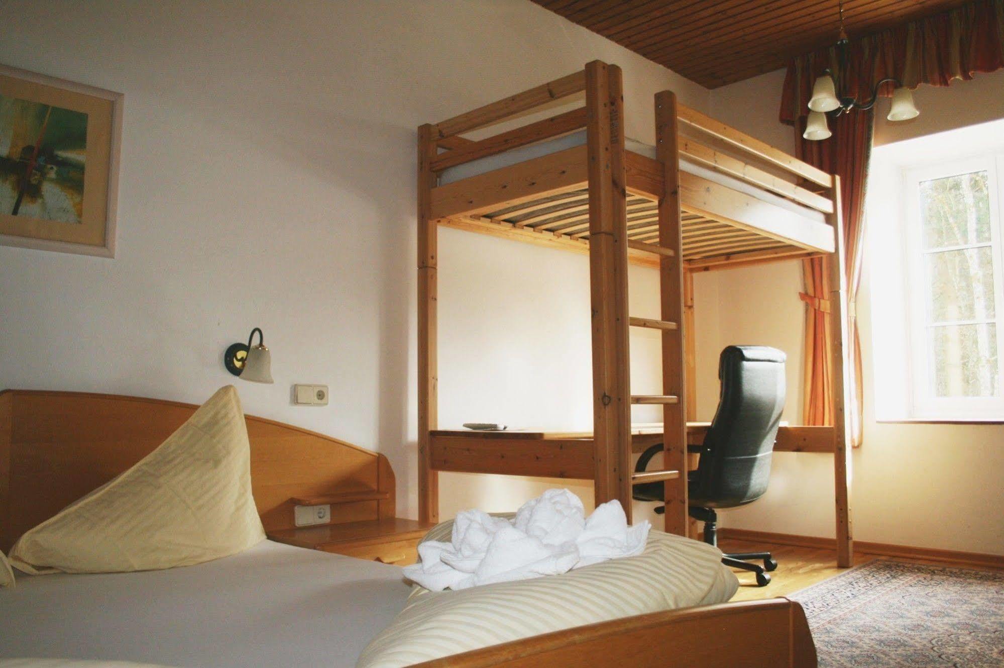 Gut Drasing Hotell Krumpendorf Exteriör bild